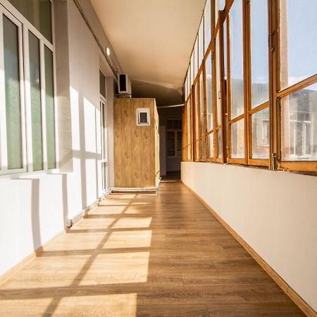 Center Apartment 3 Rooms تبليسي المظهر الخارجي الصورة