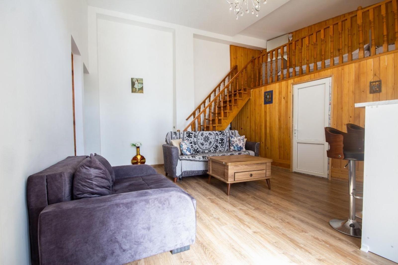 Center Apartment 3 Rooms تبليسي المظهر الخارجي الصورة
